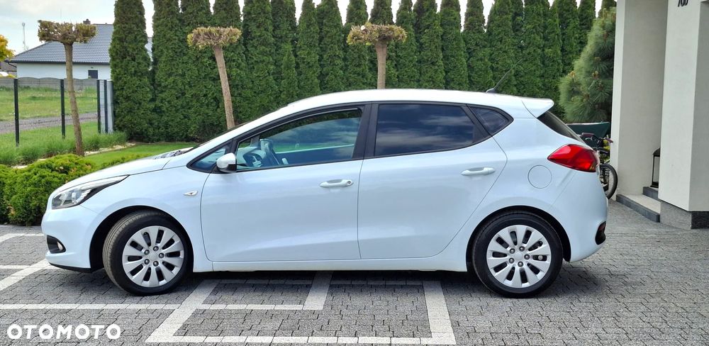 Kia Ceed 1.4 CVVT Spirit - 13