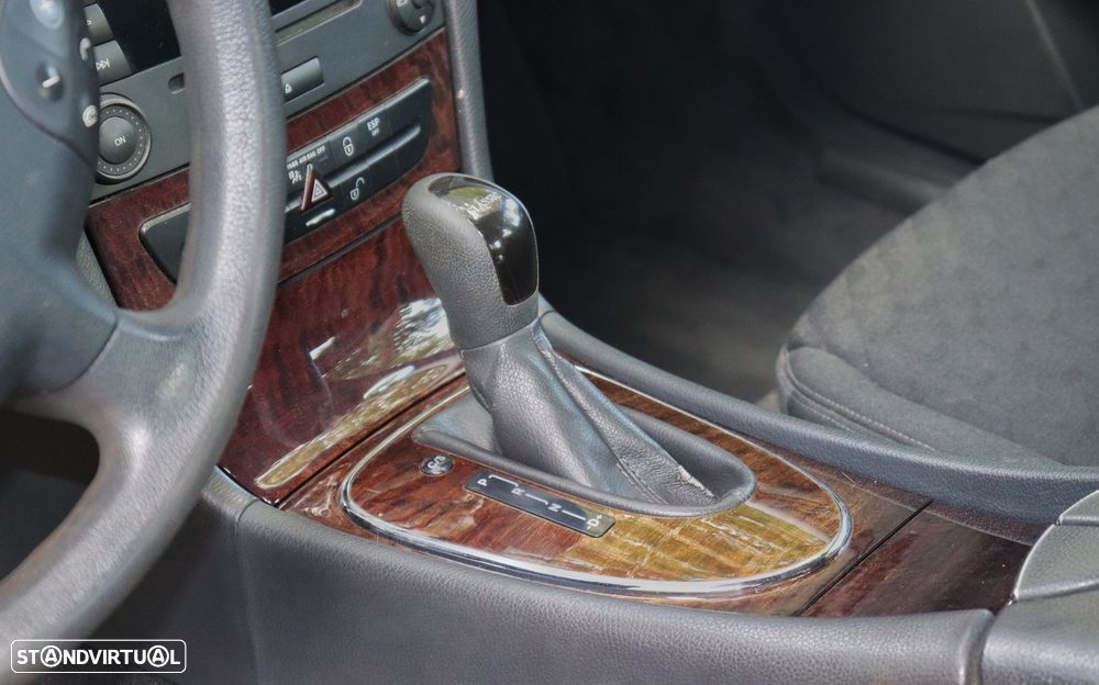 Mercedes-Benz E 200 CDI Auto Classic - 11