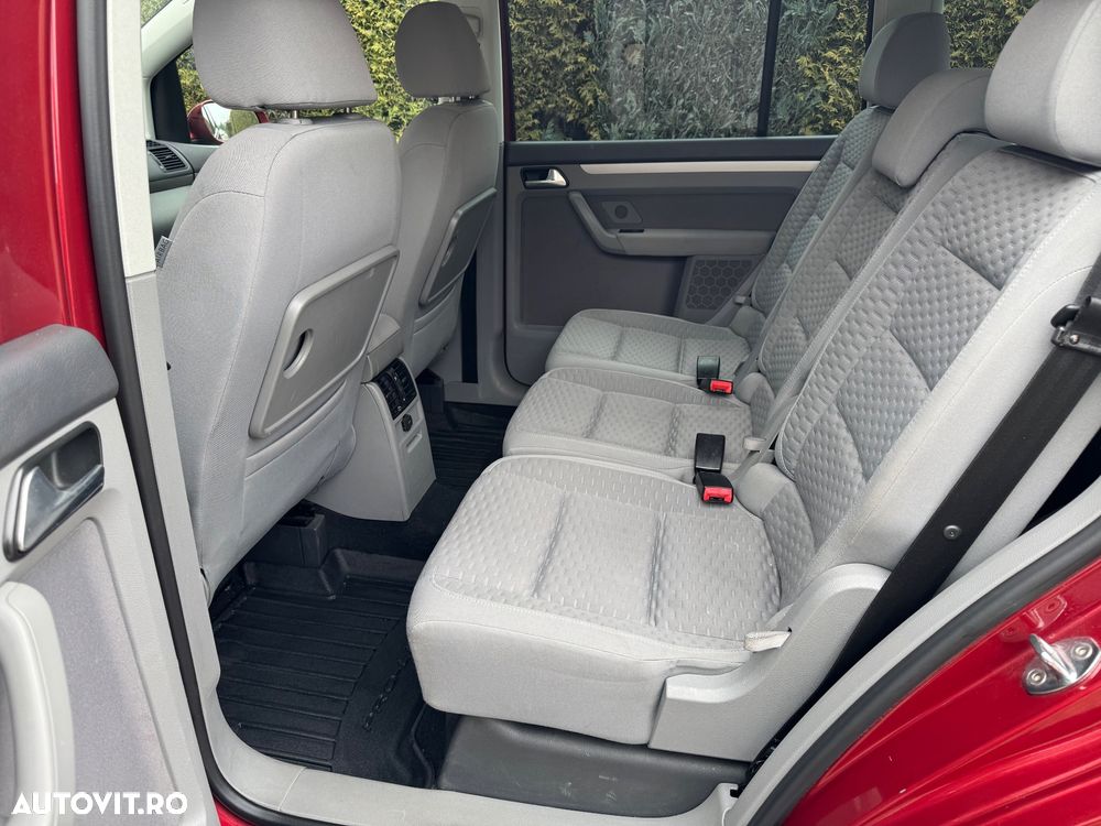 Volkswagen Touran - 6