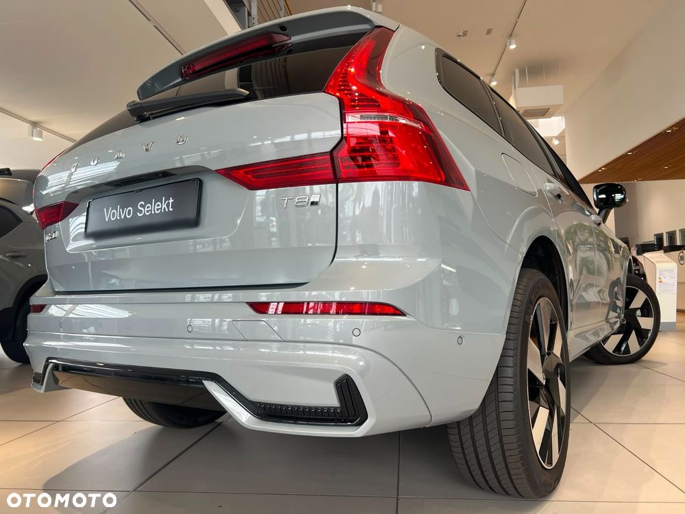 Volvo XC 60 T8 Plug-In Hybrid AWD Ultimate Dark - 9