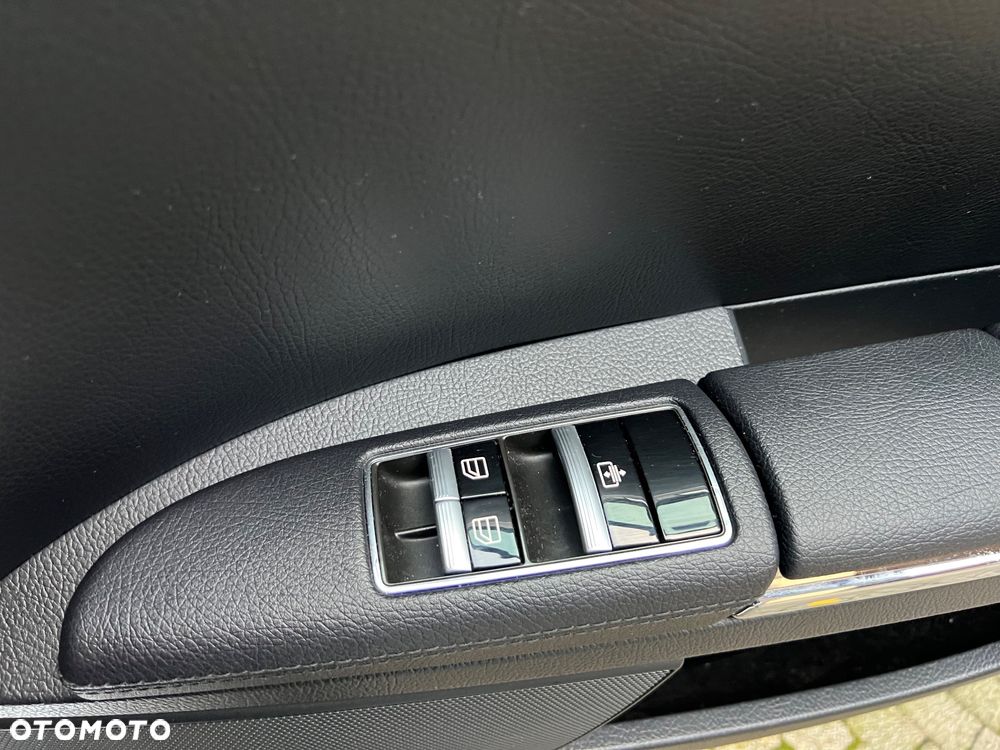Mercedes-Benz Klasa S 320 CDI DPF 7G-TRONIC - 18
