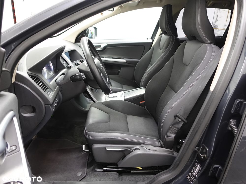 Volvo XC 60 - 21