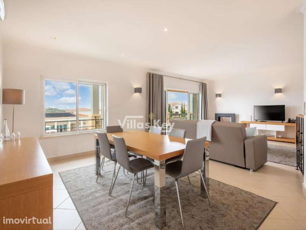 Moradia com vista mar e piscina, perto da praia da Salema,Algarve. - Grande imagem: 3/20