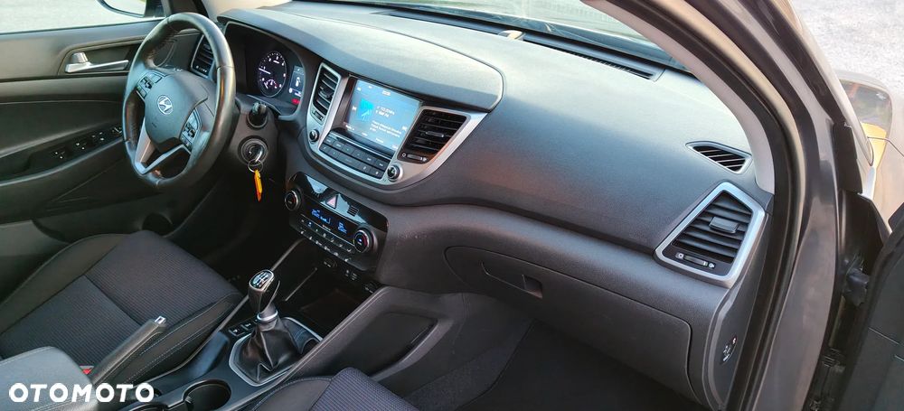 Hyundai Tucson 2.0 CRDI 4WD Style - 26