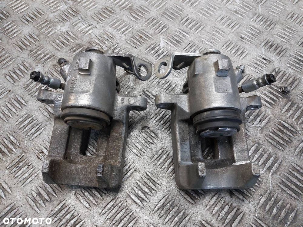 ZACISK HAMULCOWY LEWY TYŁ + PRAWY TYŁ SKODA OCTAVIA I GOLF IV LEON I - 3