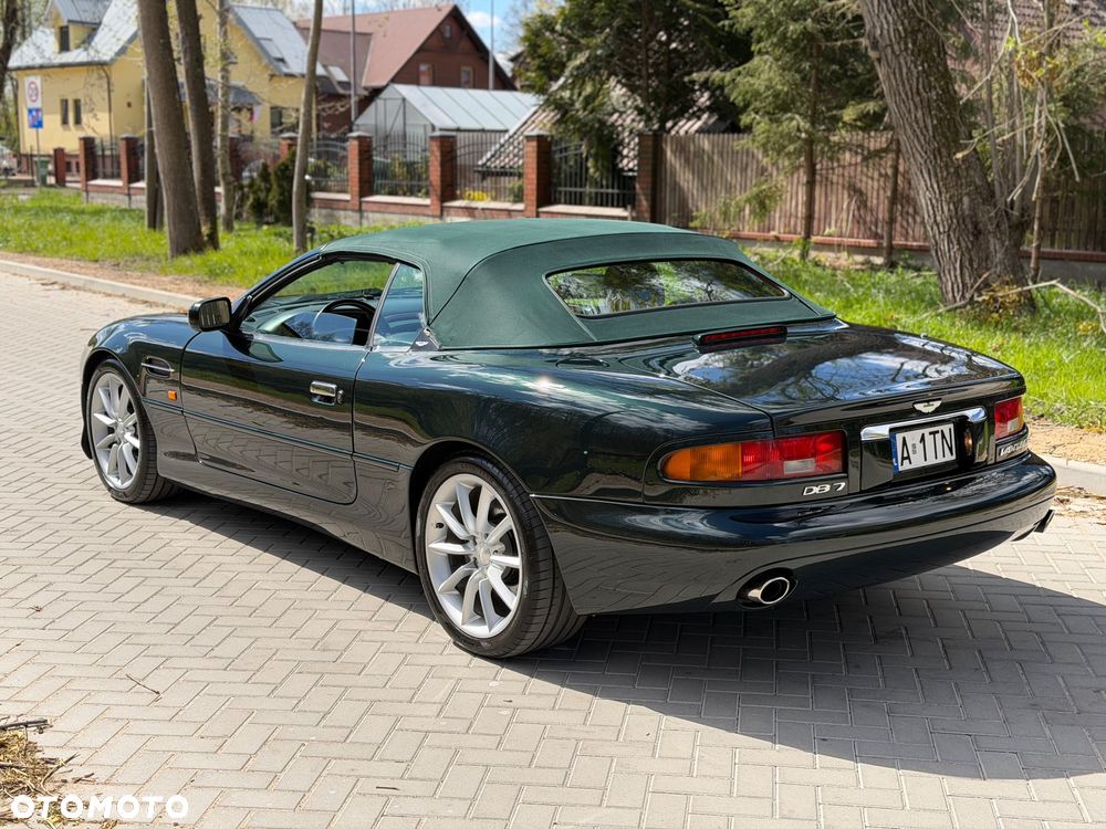 Aston Martin DB7 - 9