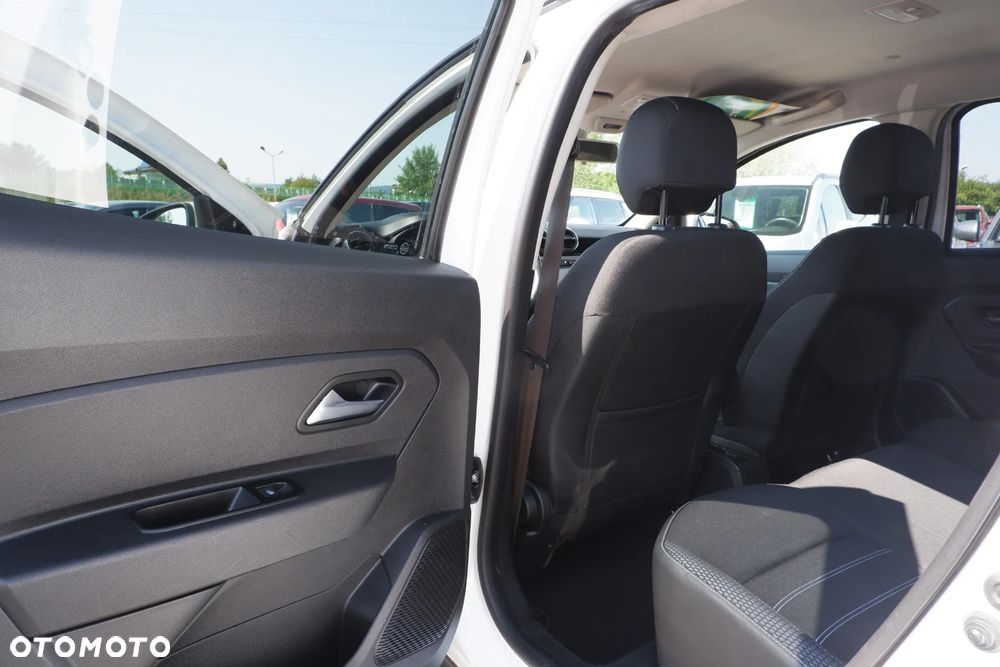 Dacia Duster 1.6 SCe Prestige - 29
