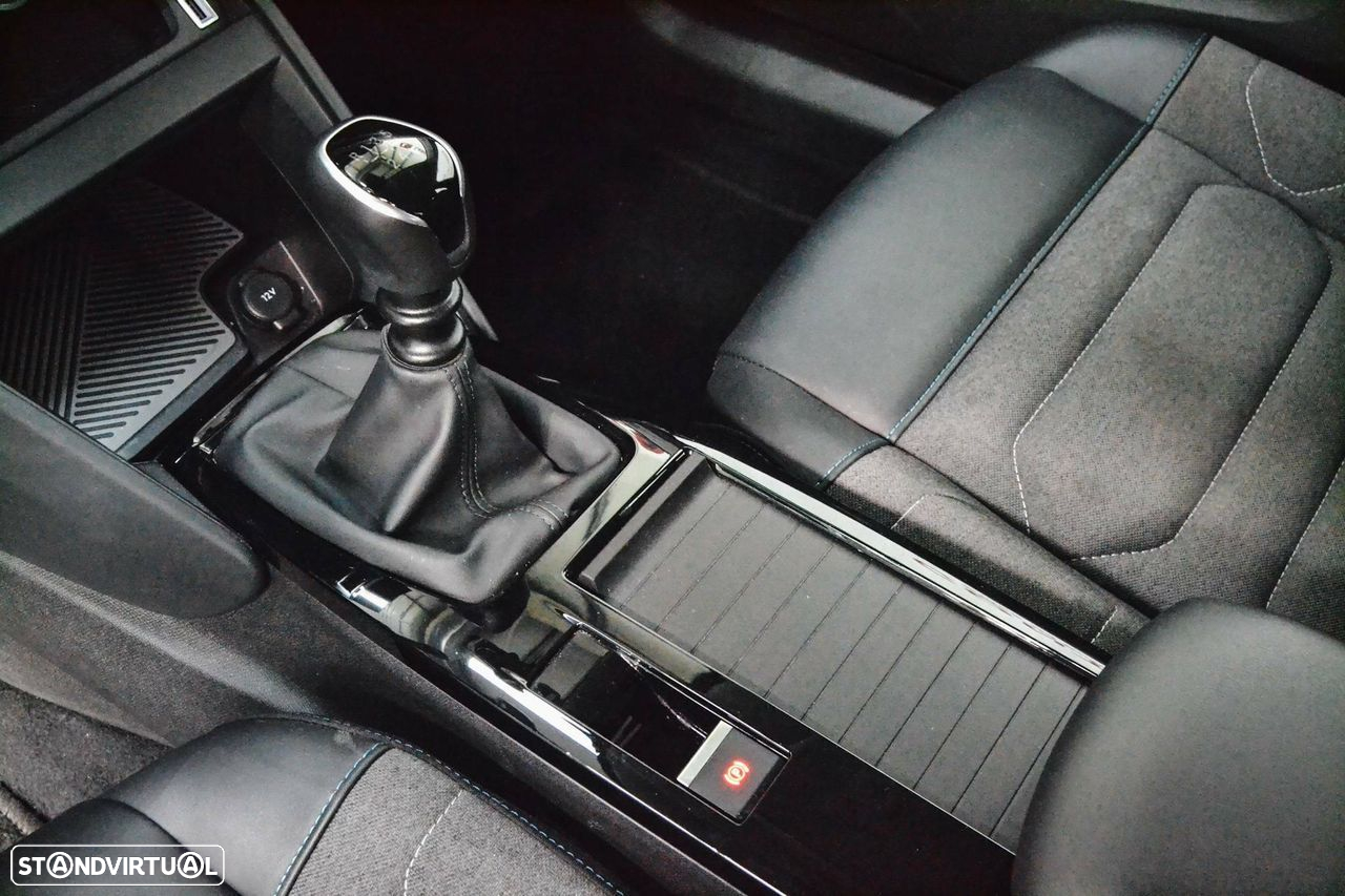 Citroën C4 1.2 PureTech Plus - 17