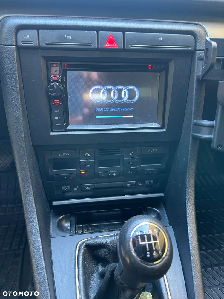 Audi A4 Avant - 5