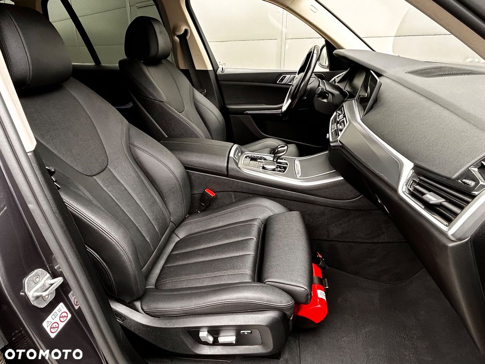 BMW X5 xDrive25d - 27