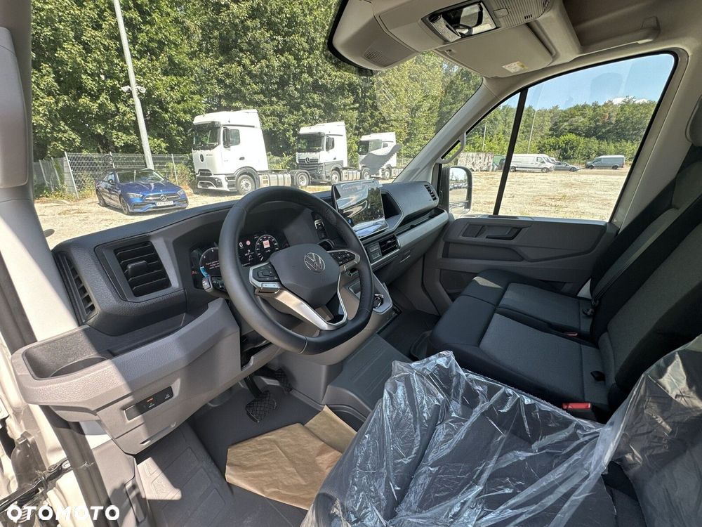Volkswagen Crafter 35 Furgon z wysokim dachem silnik: 2,0 l EU6 SCR 177 KM, przedni 8-bieg.automatyczna, r.o : 4490 mm - 10