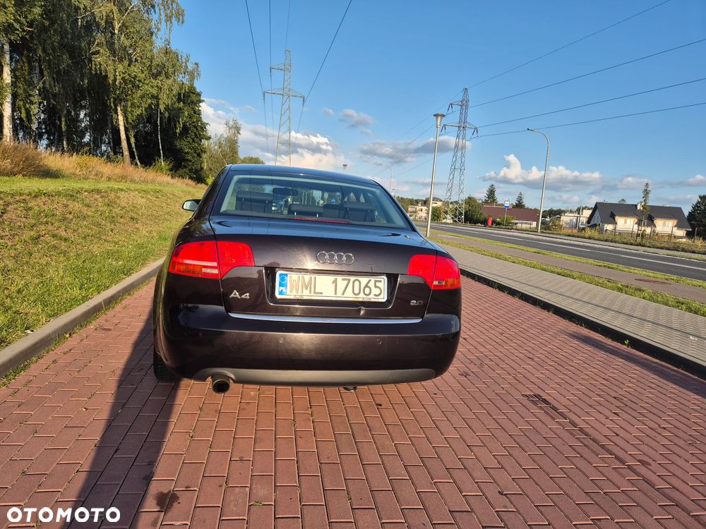 Audi A4 Limousine - 5