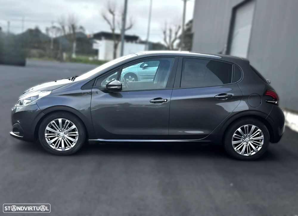 Peugeot 208 1.5 BlueHDi Signature - 2
