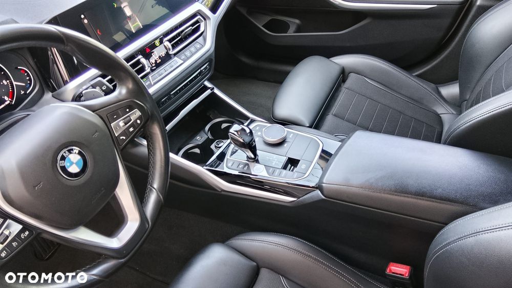 BMW Seria 3 320d Sport Line - 15