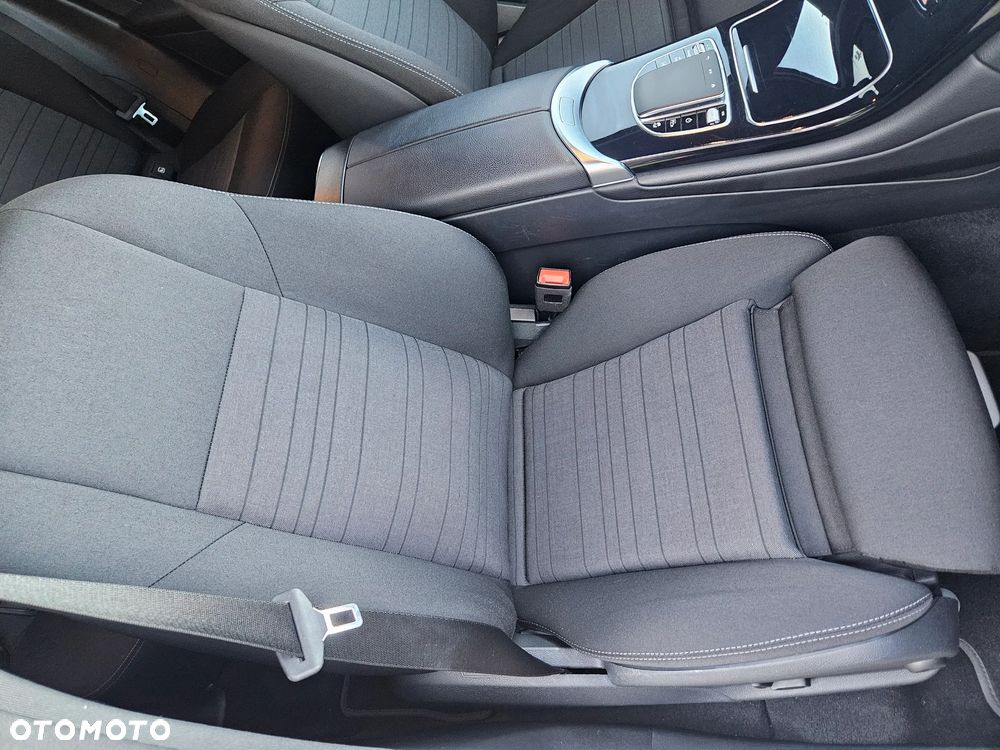 Mercedes-Benz GLC 300 e 4-Matic - 18