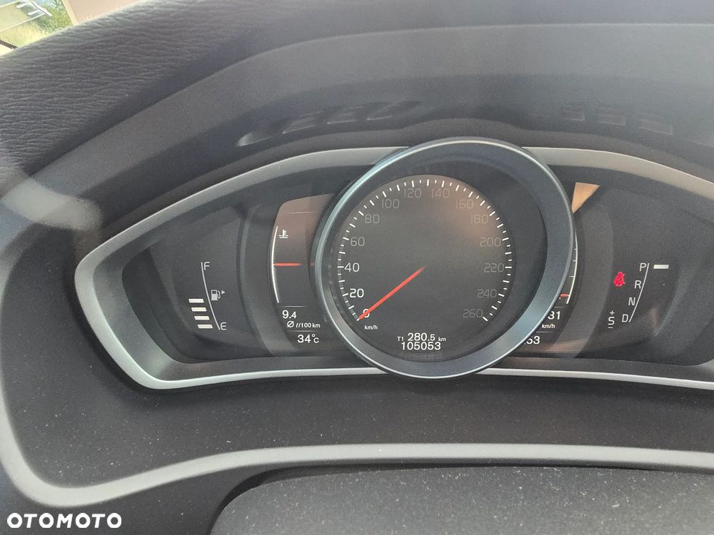 Volvo V40 T3 Drive-E Momentum - 16