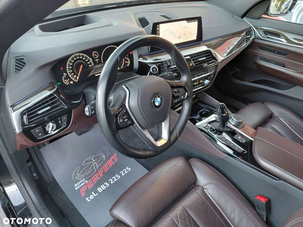 BMW 6GT - 12