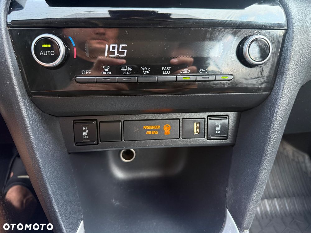 Toyota Yaris Hybrid 1.5 Comfort - 19