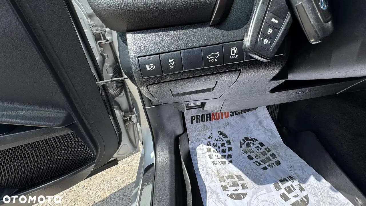 Toyota Camry 2.5 Hybrid Prestige CVT - 12