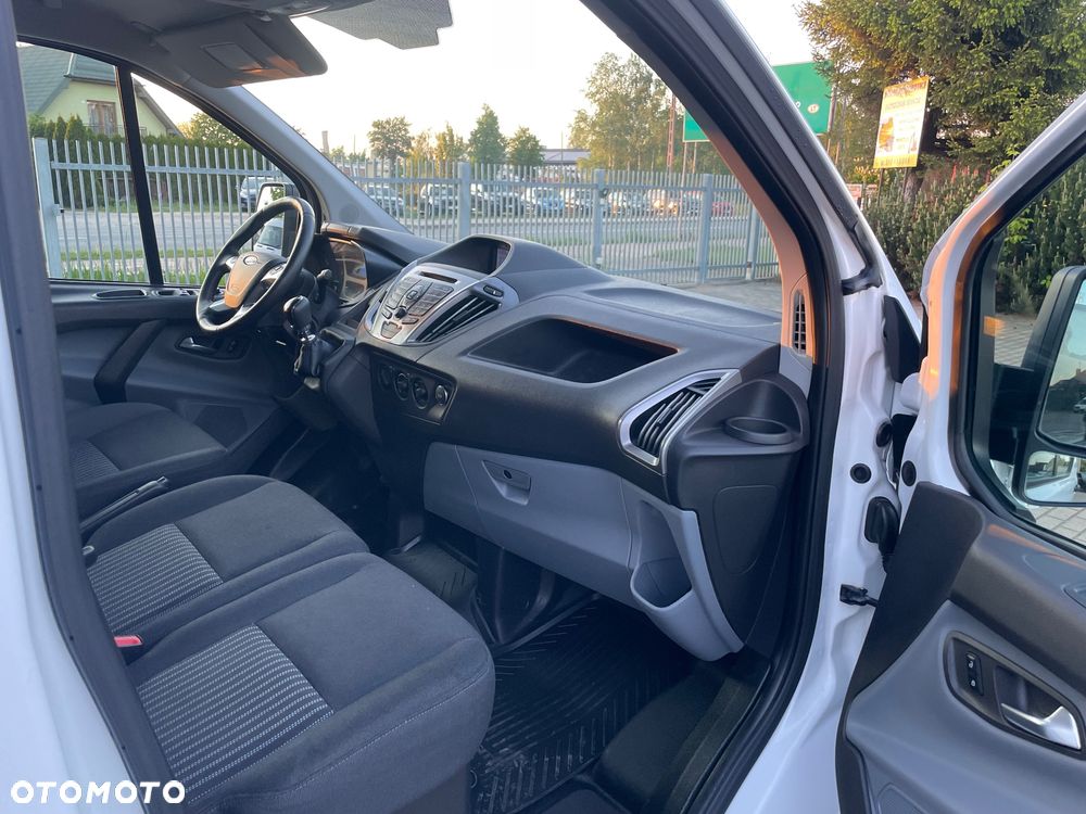 Ford Transit Custom - 13