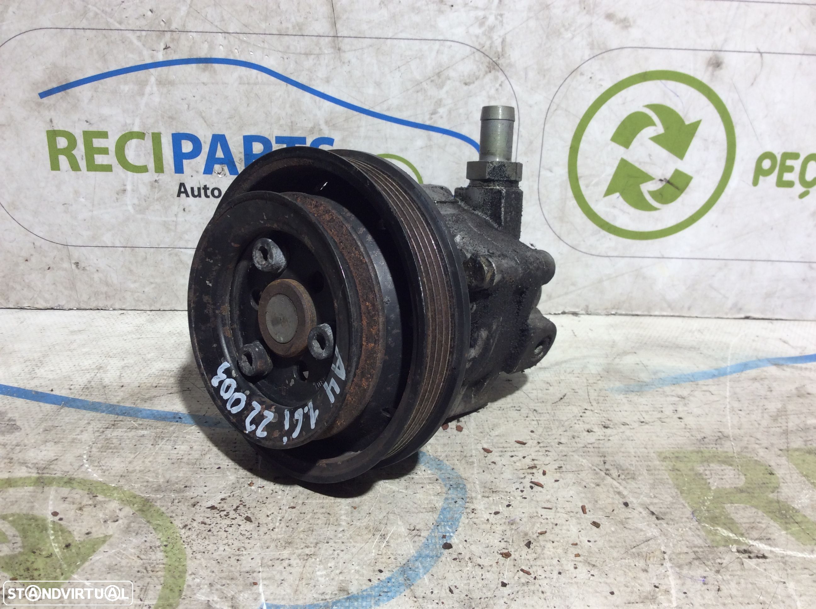Bomba de direção assistida Audi A4 1.6 i Ref. 7681955270 - 1