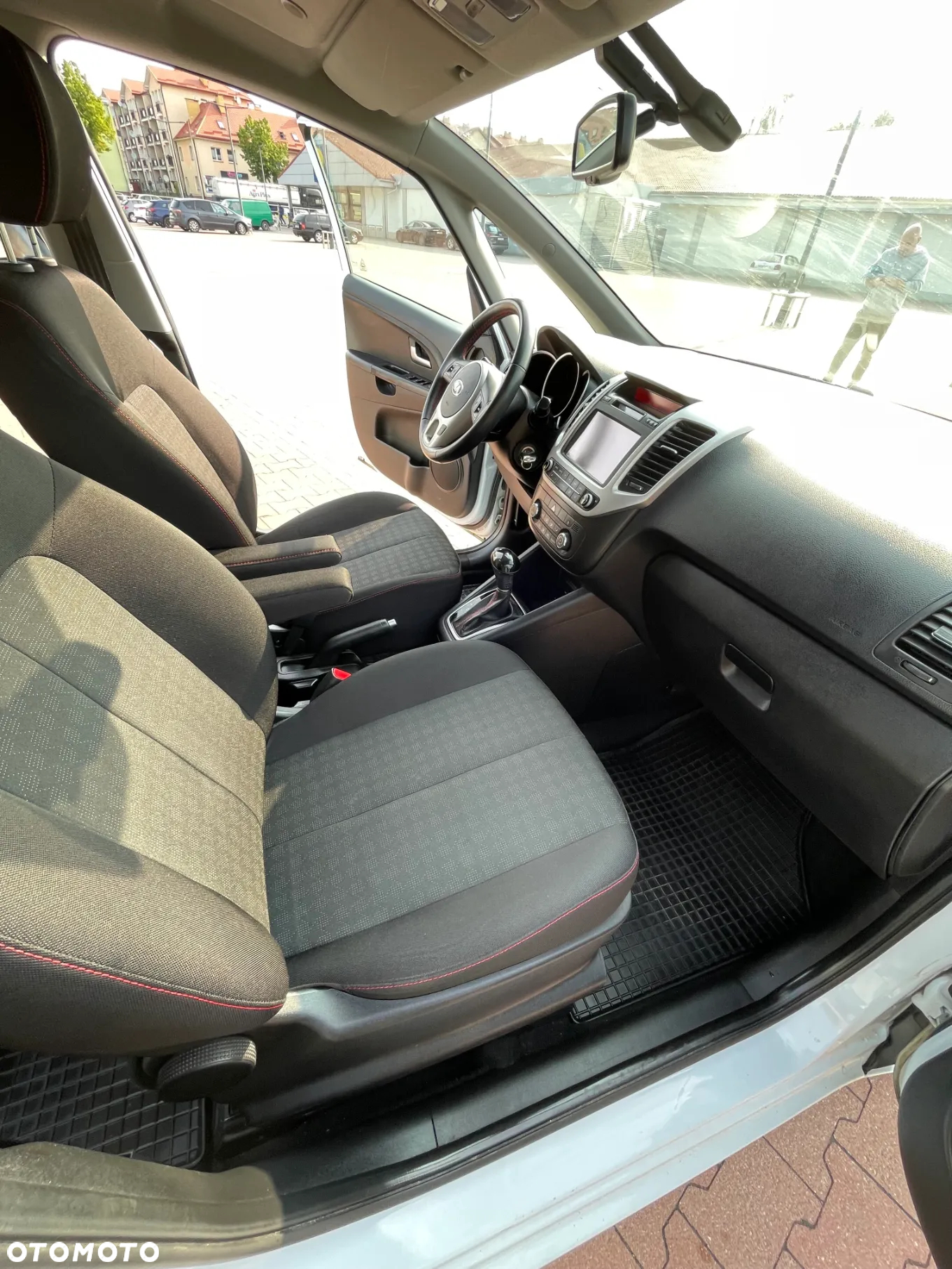 Kia Venga - 7