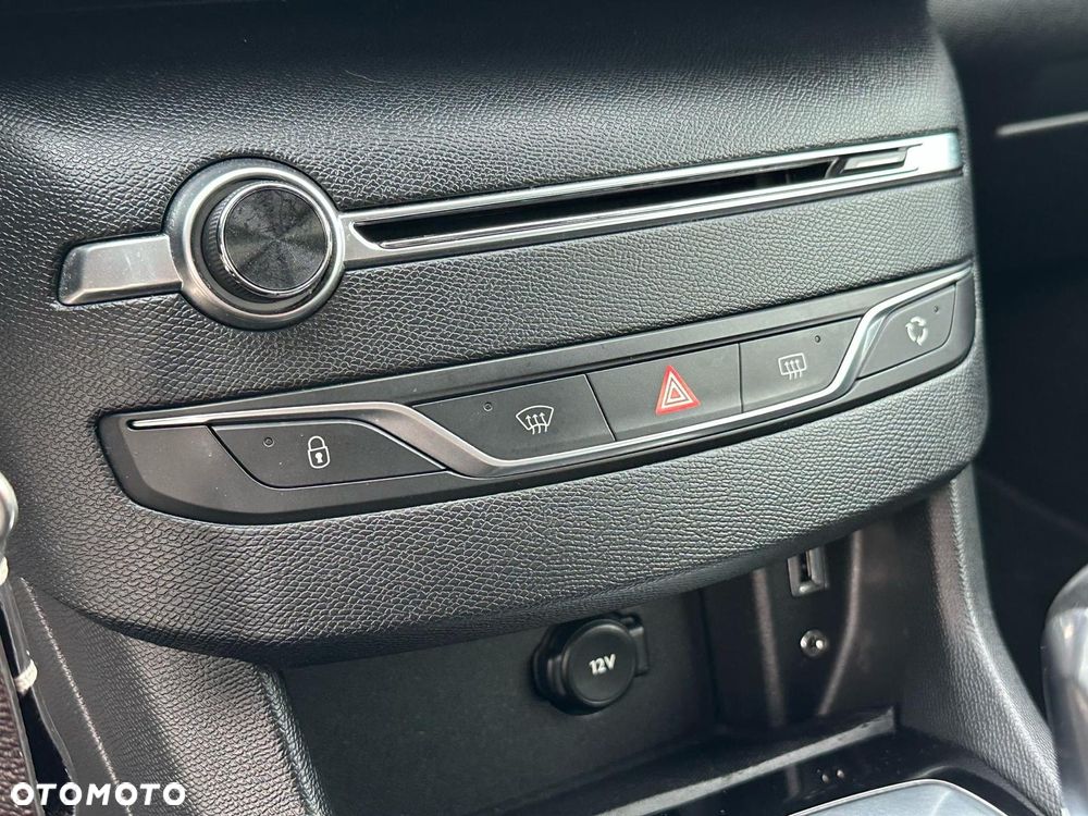Peugeot 308 1.6 HDi Active - 26