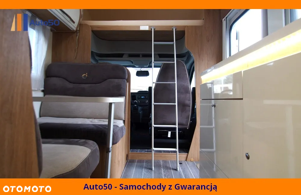 Ford Caravans International Horon 71 - 29