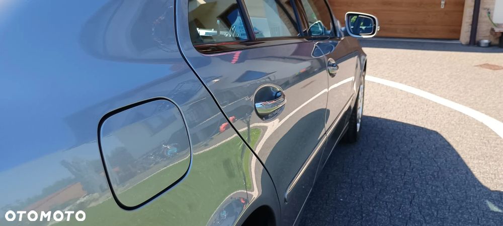 Mercedes-Benz Klasa E 300 BLUETEC Avantgarde - 14