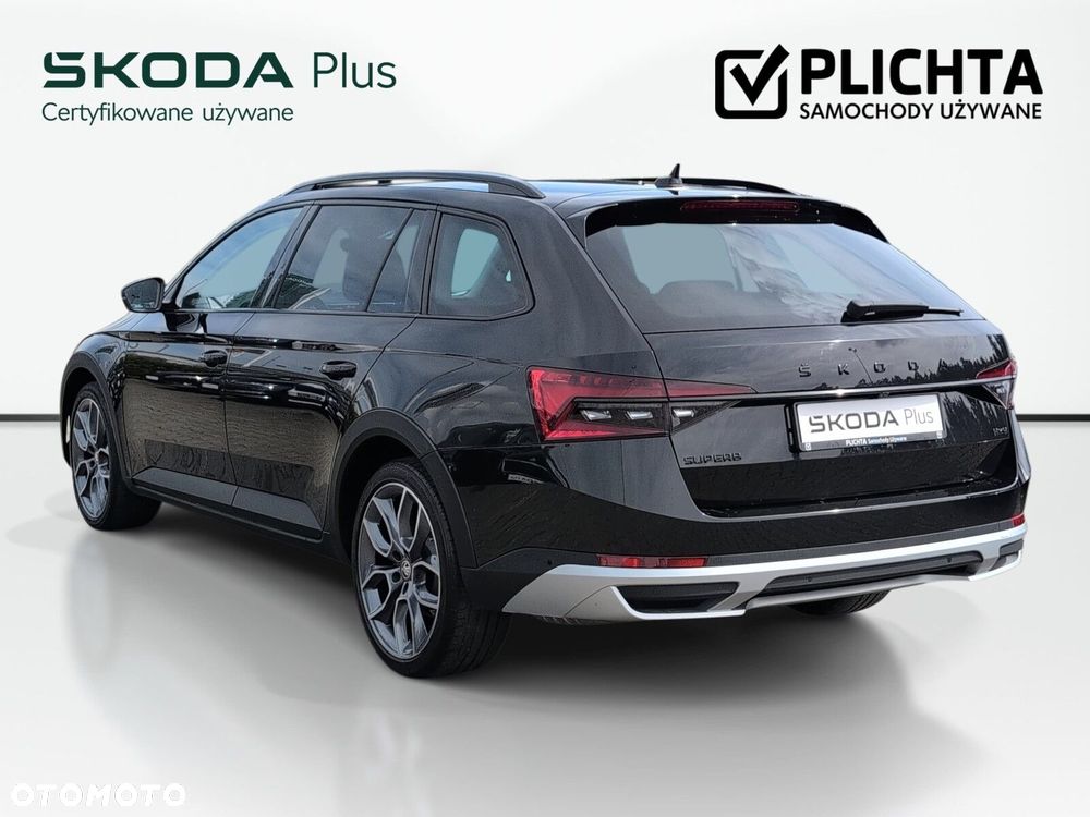 Skoda Superb 2.0 TDI SCR 4x4 Scout DSG - 8
