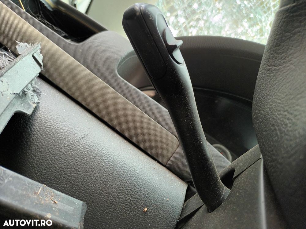 Dezmembrari  VW SHARAN (7M)  1995  > 2010 2.0 TDI Motorina - 30