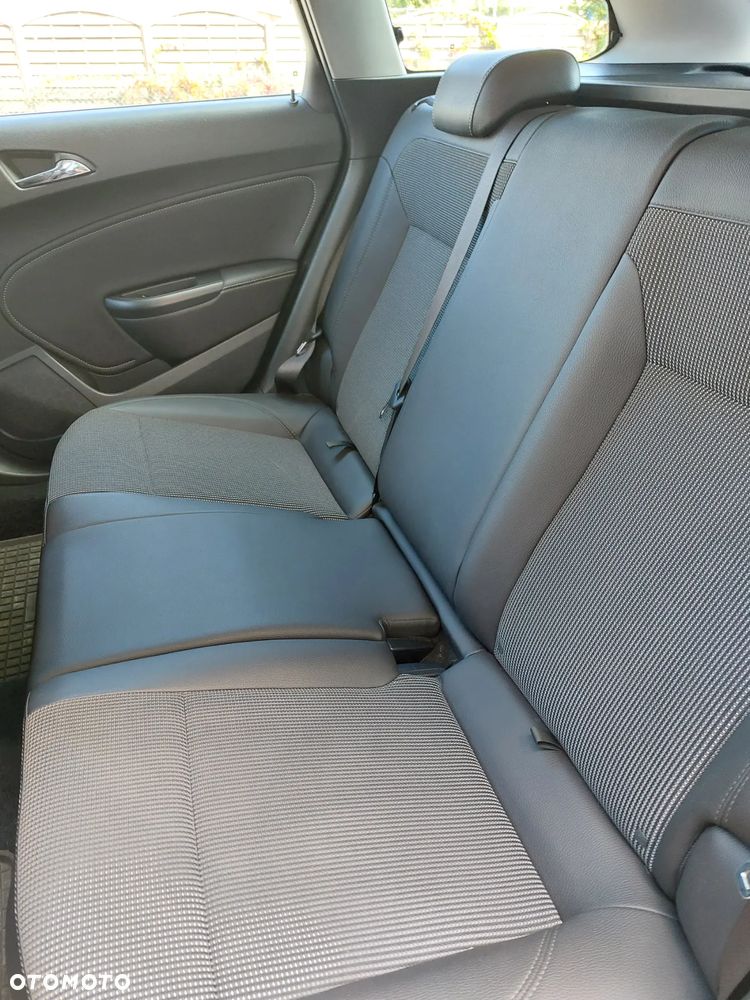 Opel Astra - 14