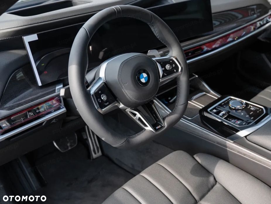 BMW Seria 7 740d xDrive mHEV Nero Lusso Edition sport - 14