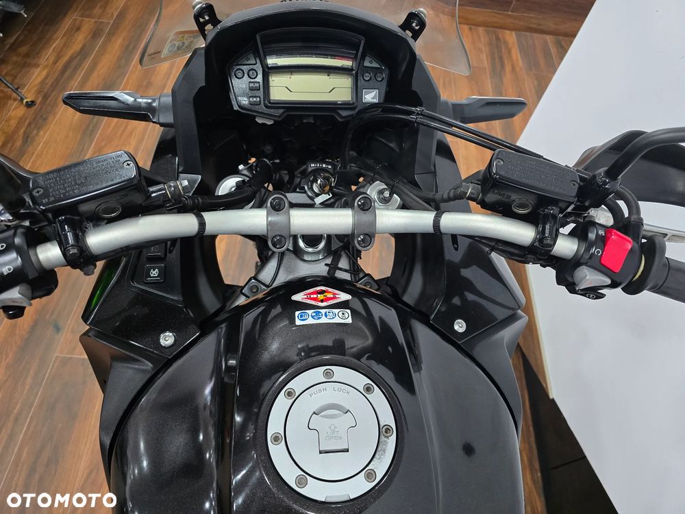 Honda VFR - 6