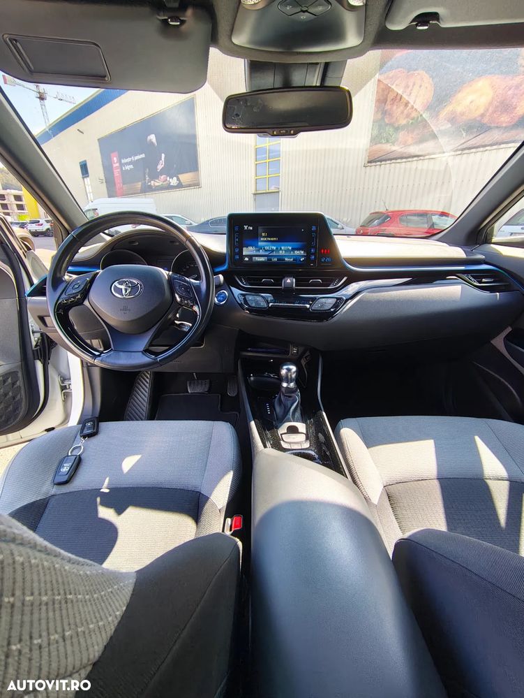 Toyota C-HR 1.8 HSD 122 CP 4x2 CVT C-ult Style bi-tone - 11