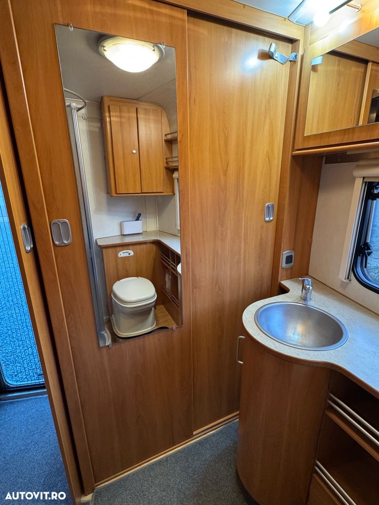 Hymer-Eriba Nova 470 montana - 19