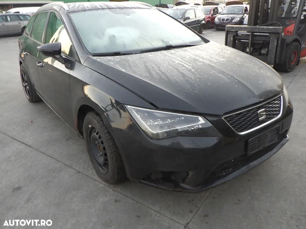 Dezmembrez Seat Leon 2,0 TDI , an 2015, cod motor CRM - 2