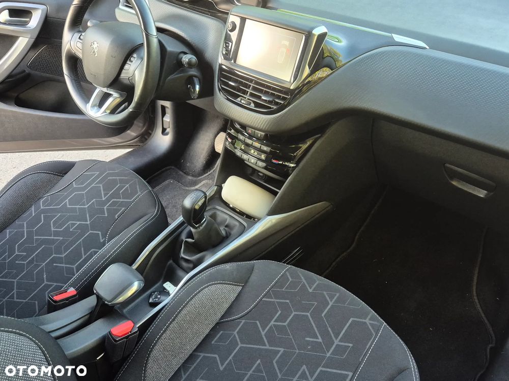 Peugeot 2008 PureTech 110 Stop&Start Active - 12