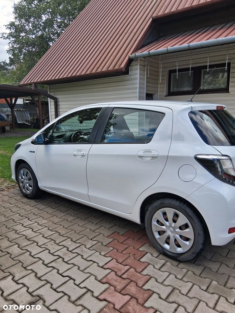 Toyota Yaris Hybrid 1.5 VVT-i - 3