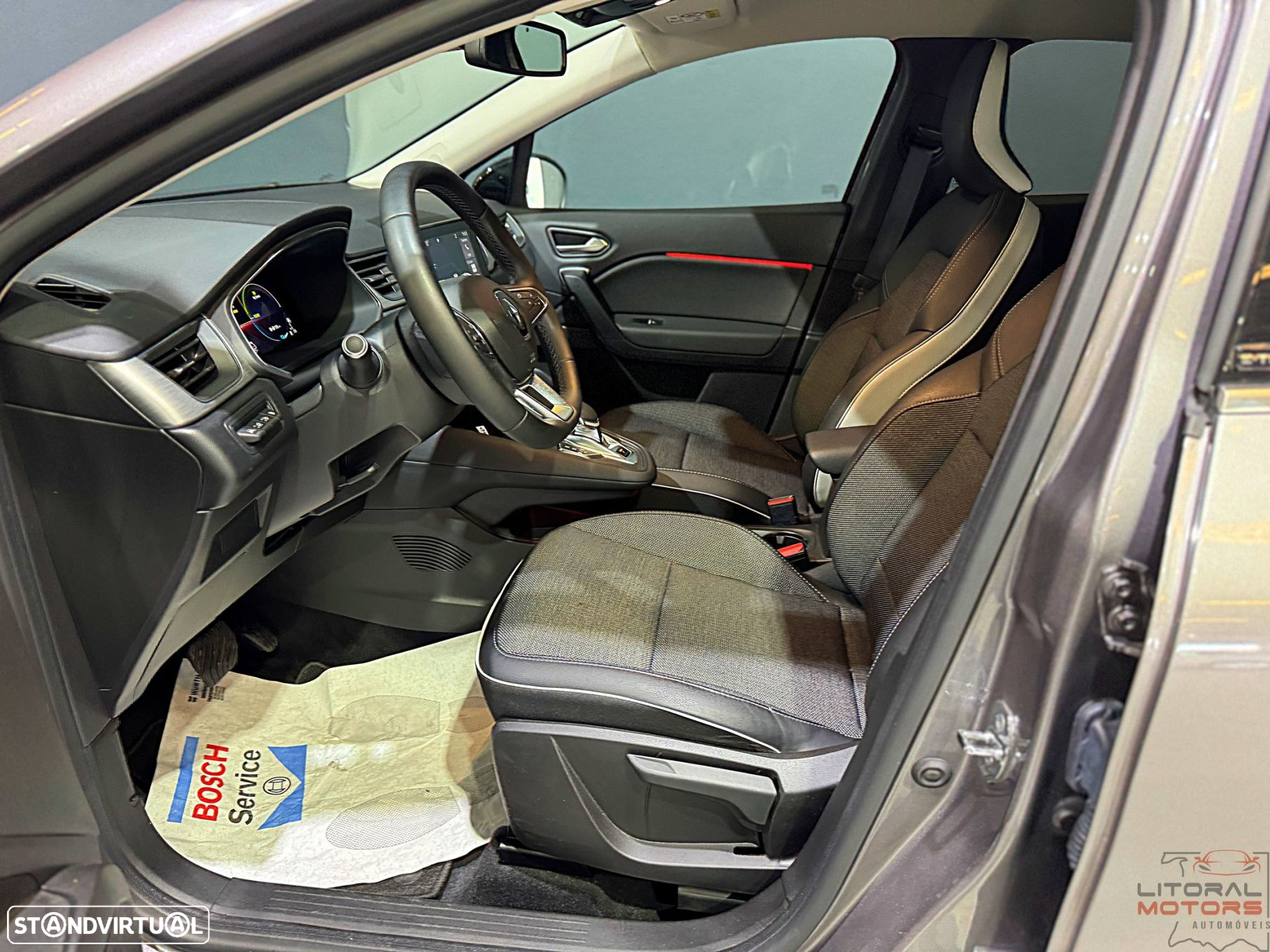 Renault Captur 1.6 E-Tech Plug-In Intens - 14