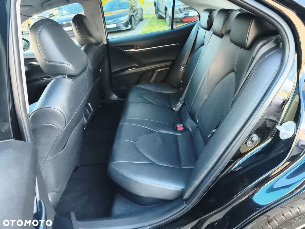 Toyota Camry 2.5 Hybrid Executive CVT - 14