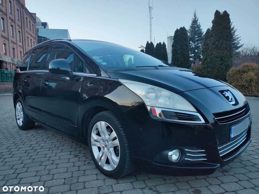 Peugeot 5008 2.0 HDi Allure 7os - 17