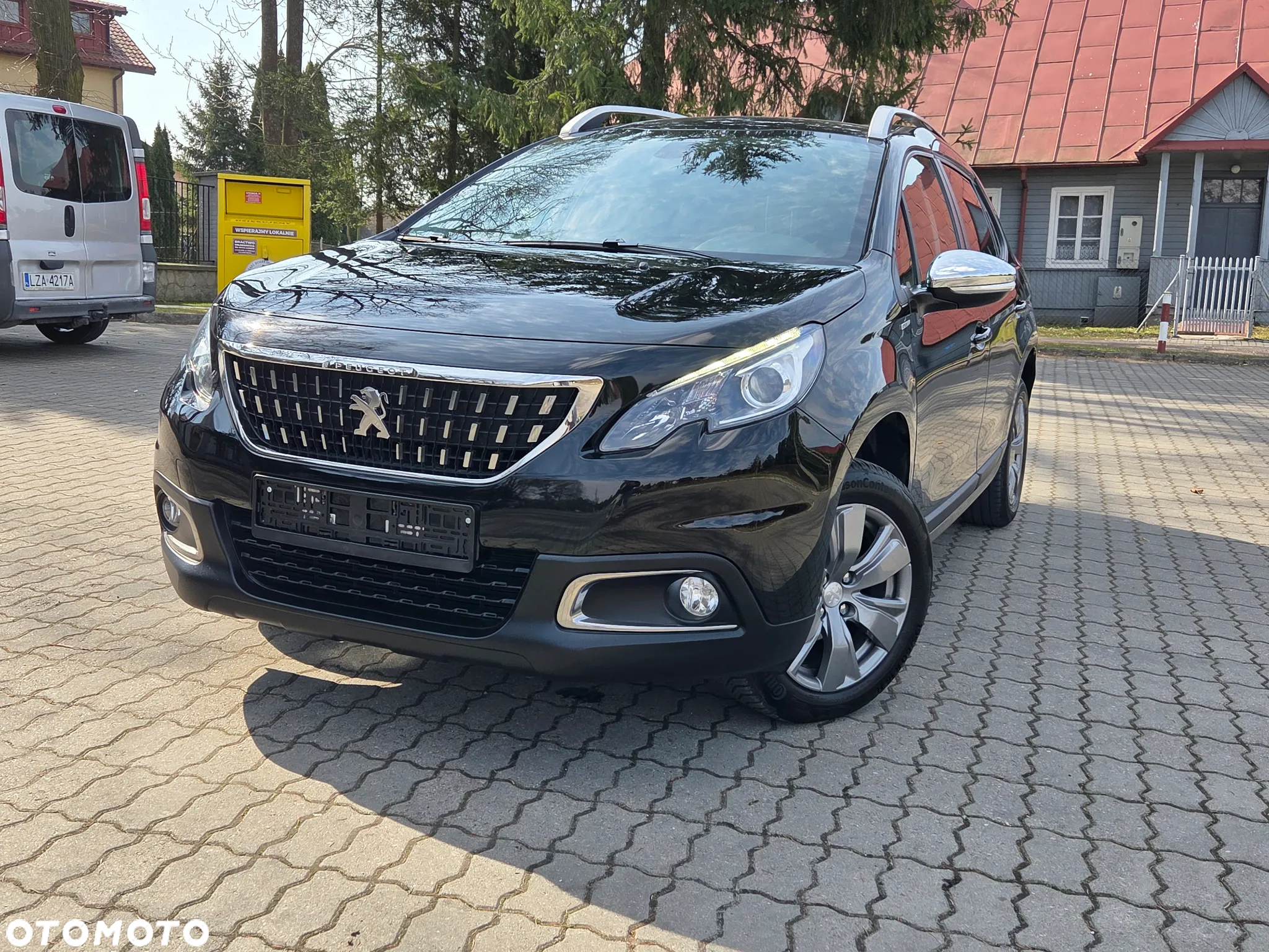 Peugeot 2008 1.2 Pure Tech Active S&S - 10