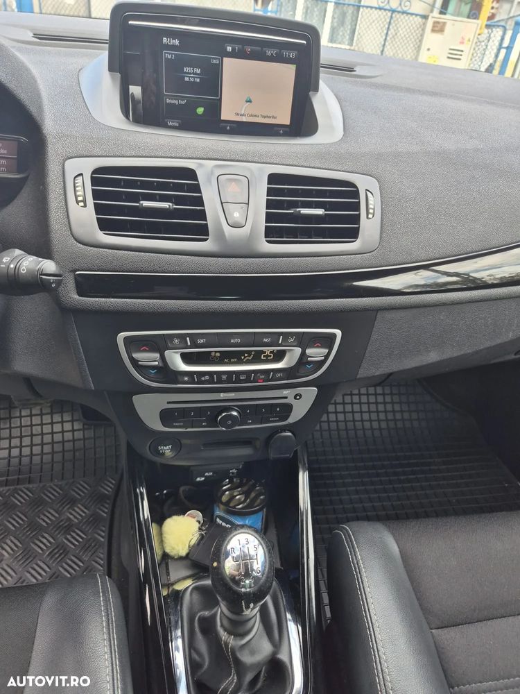 Renault Megane ENERGY dCi 110 Start & Stop Bose Edition - 6