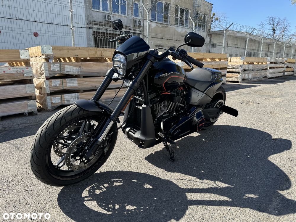 Harley-Davidson Softail FXDR - 17