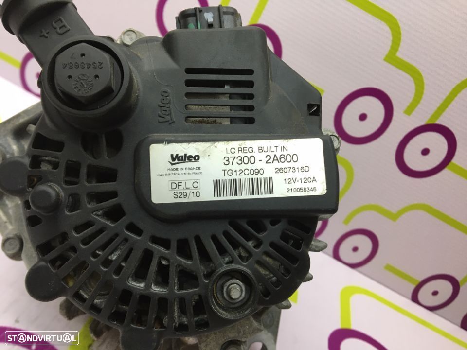 Alternador Kia Ceed 1.6D 115Cv de 2010 - Ref : 373002A600 - NO50062 - 3