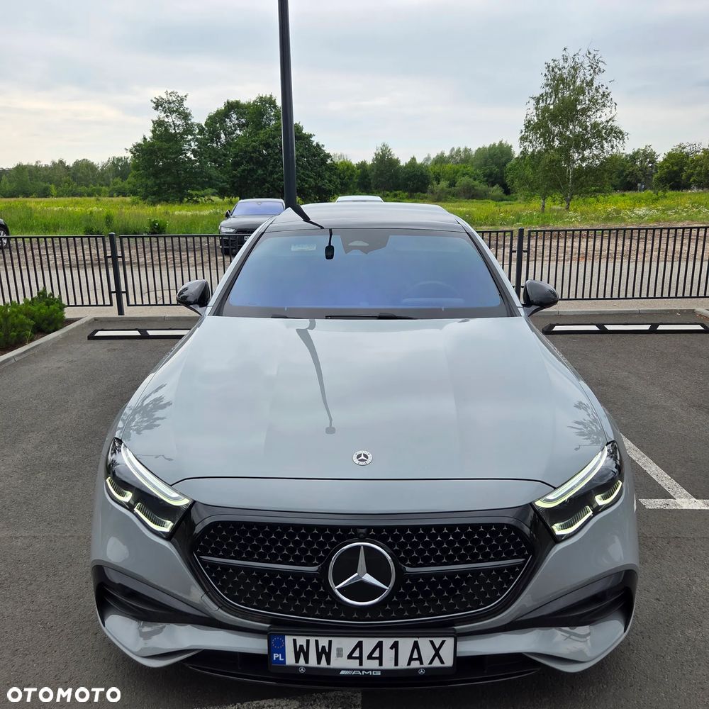 Mercedes-Benz Klasa E 220 d mHEV 4-Matic AMG 9G-Tronic - 2