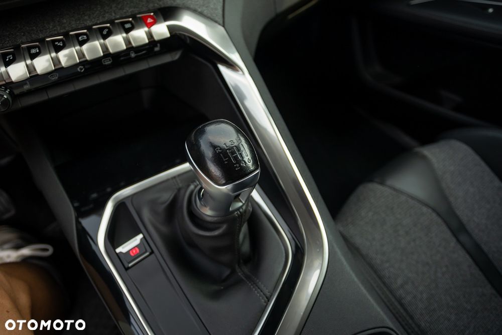 Peugeot 3008 HDi 150 Allure - 23
