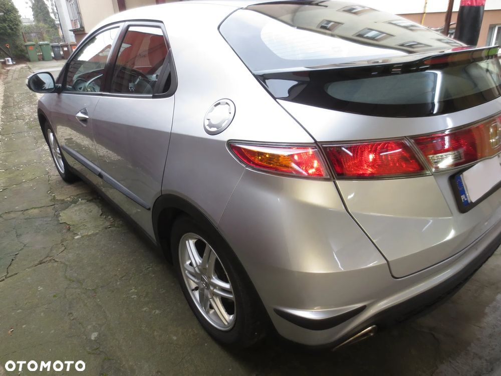 Honda Civic 1.8 Comfort - 17