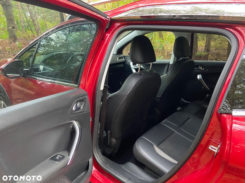 Peugeot 2008 PureTech 110 Stop&Start Allure - 17